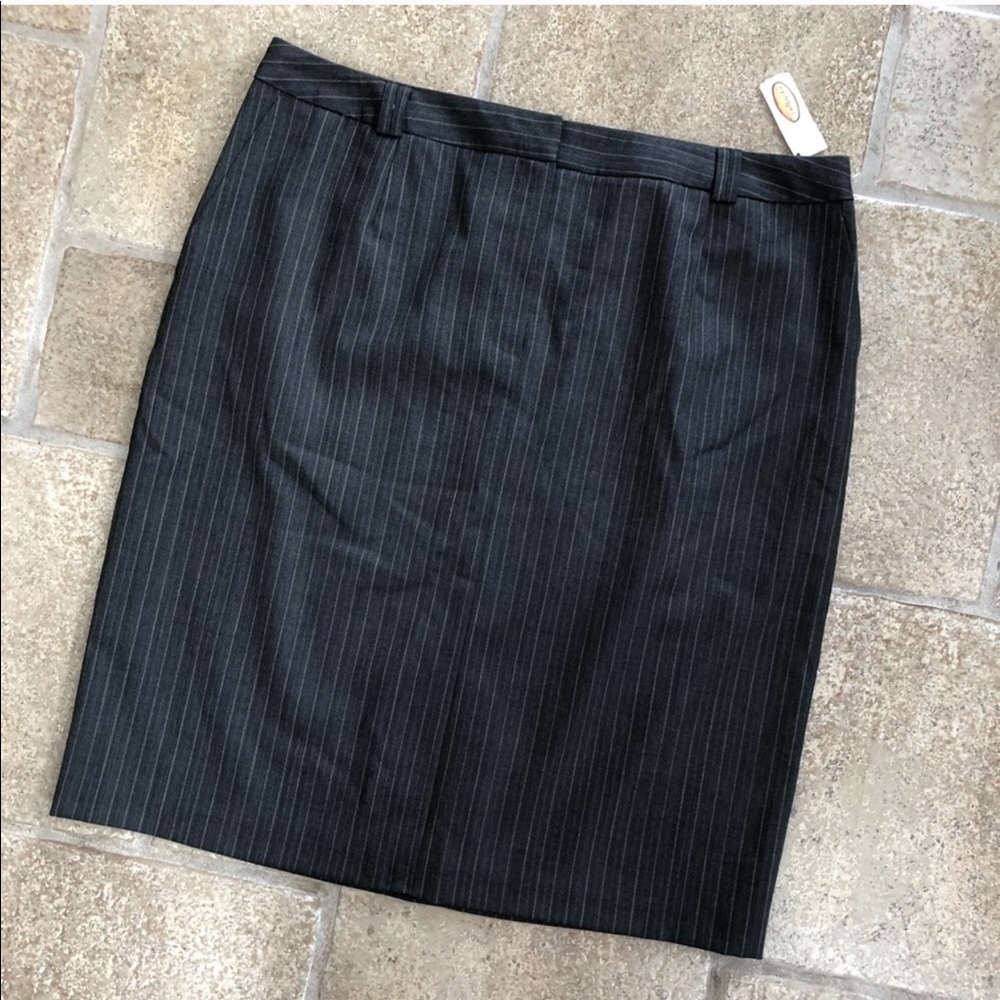 NWT Talbots Gray Pinstripe Skirt 16